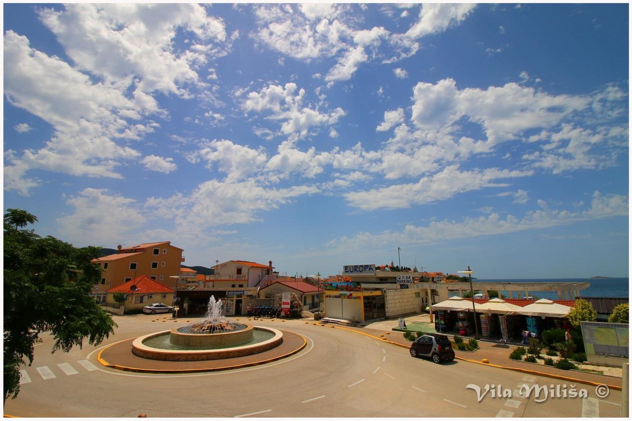 Apartman Simun Apartamento Primošten Exterior foto